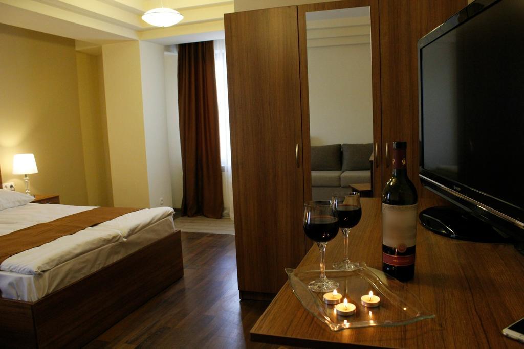5Th Floor Guest House יירבאן מראה חיצוני תמונה